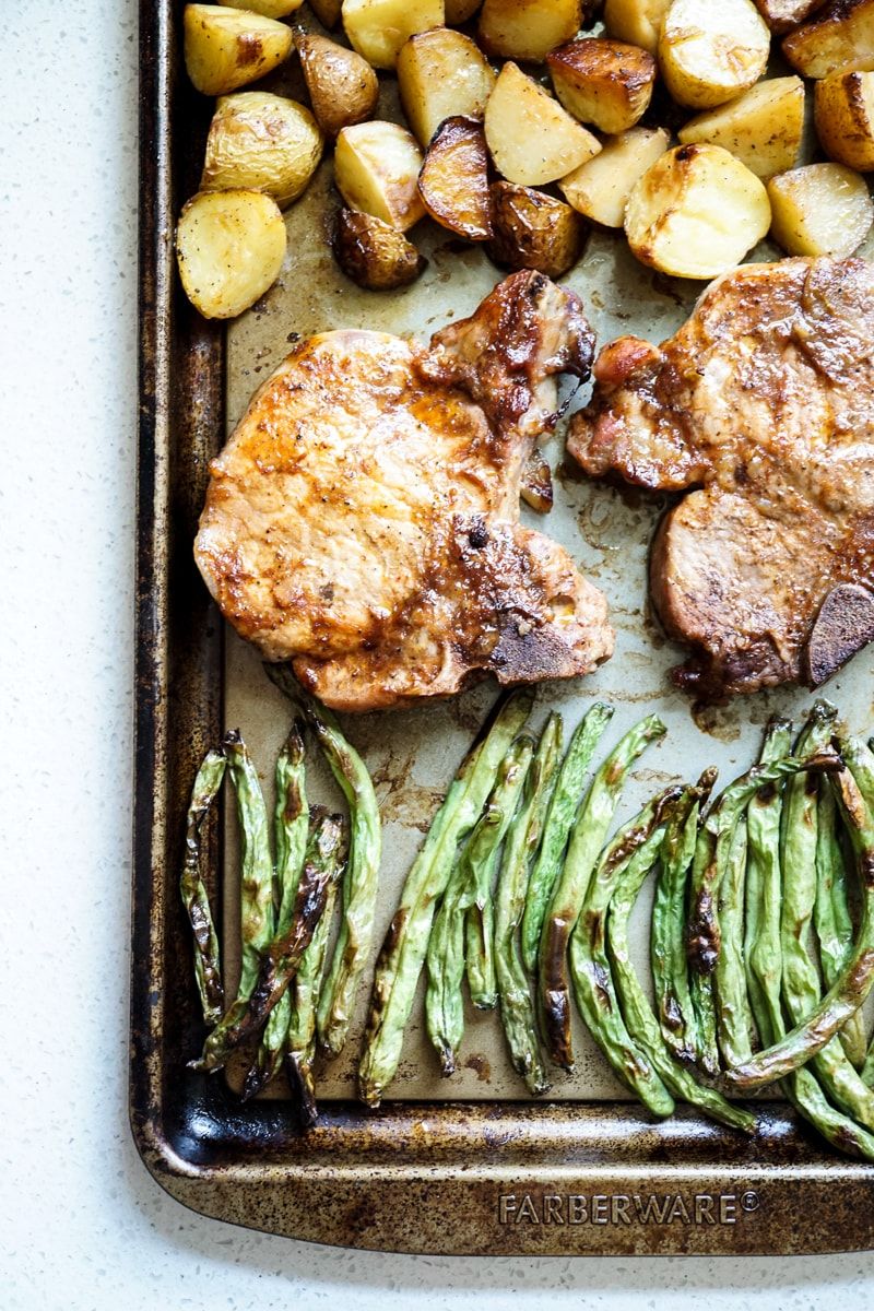 Sheet Pan Pork Chops, Potatoes, and Green Beans make a healthy, easy dinner with no clean up.