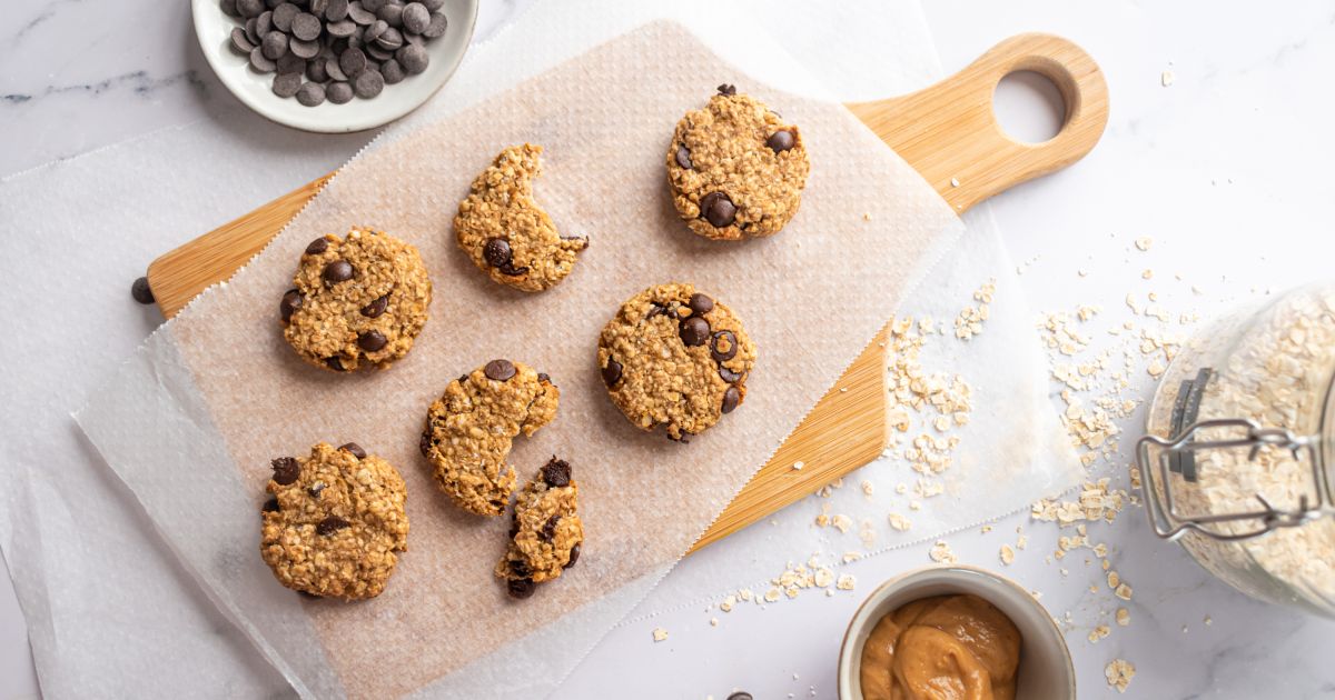 Four Ingredient Banana Oatmeal Cookies