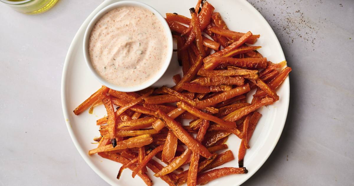Carrot Fries (Healthy French Fry Alternative) - Slender Kitchen