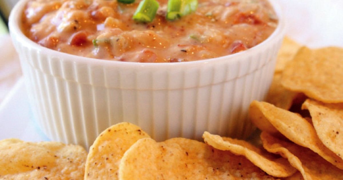 Healthy Chili Con Queso - Slender Kitchen