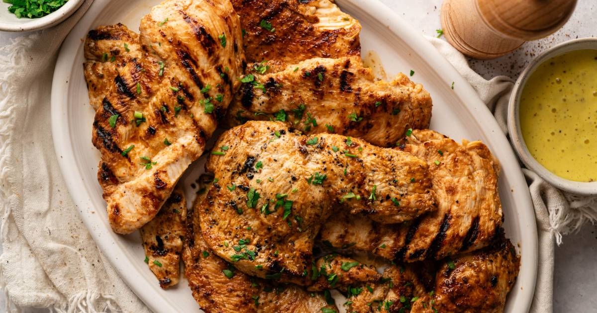 Copycat Chick-fil-A Grilled Chicken - {Pickle-Brined & Meal Prep ...