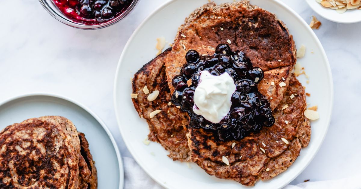 Greek Yogurt and Flax Pancakes with Berries - Slender Kitchen