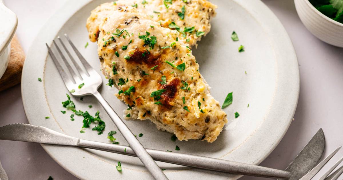 5 Ingredient Greek Yogurt Parmesan Chicken - Slender Kitchen