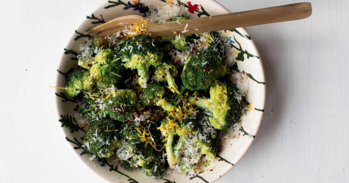 Simple Sauteed Broccoli Leaves Recipe 2023 AtOnce