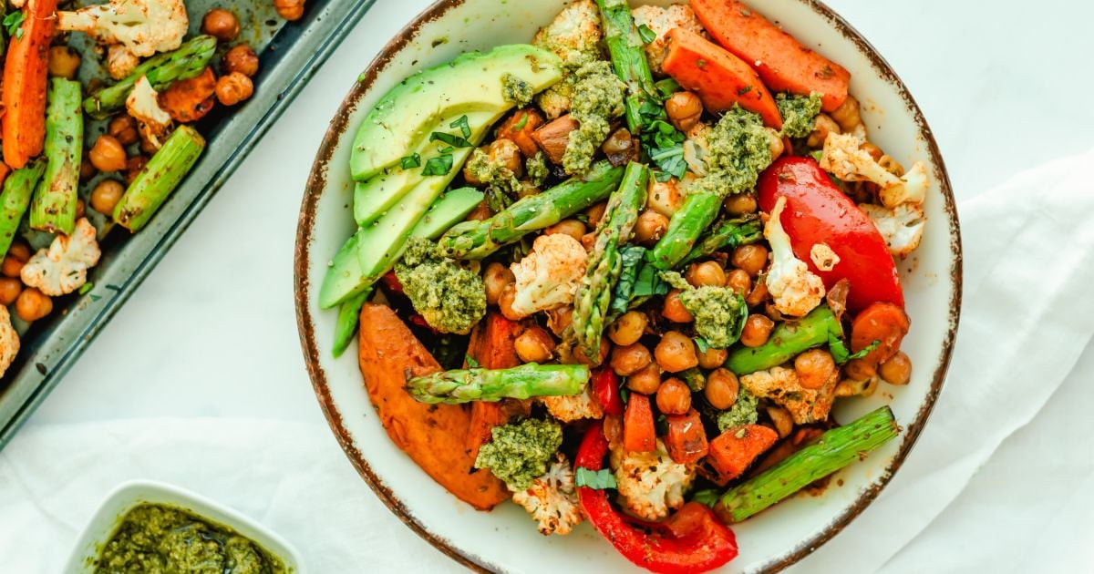 Sheet Pan Pesto Chickpeas and Vegetables 