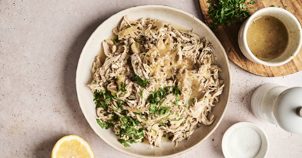 Slow Cooker Lemon Garlic Chicken - Slender Kitchen