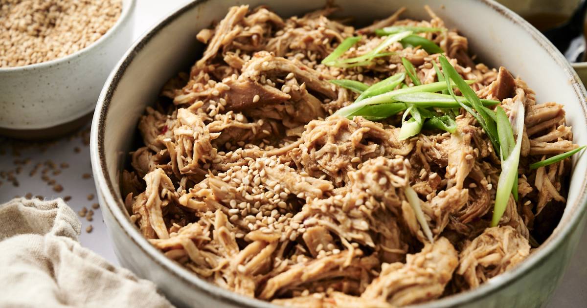 Slow Cooker Sesame Ginger Chicken - Slender Kitchen