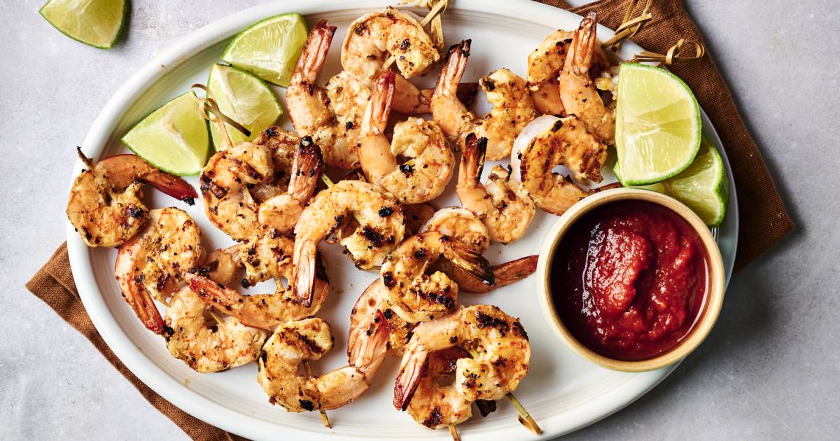 Spicy Grilled Shrimp (10 Minutes, 5 Ingredients!)