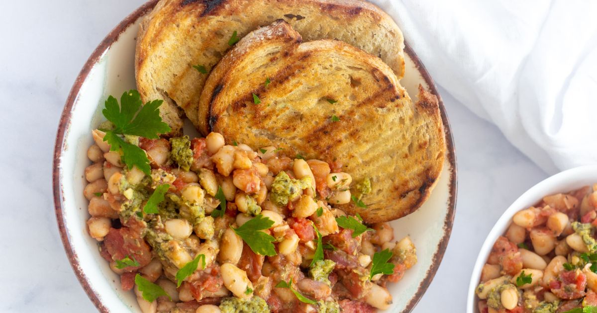 Stewed Basil Pesto White Beans - Slender Kitchen