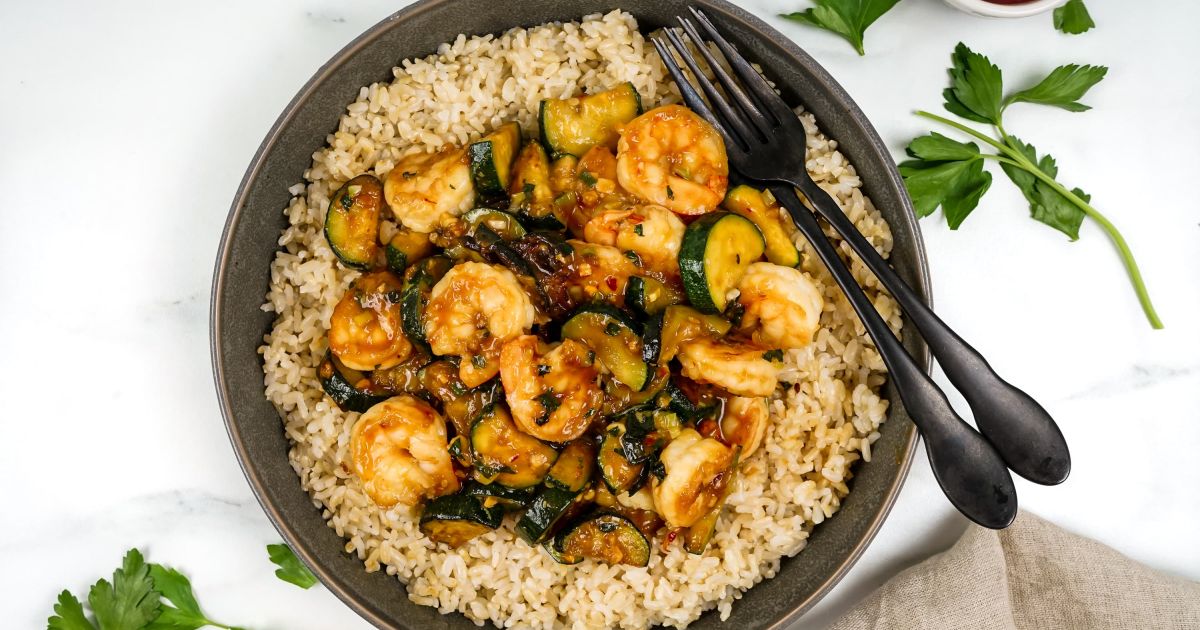 Thai Basil Shrimp Stir Fry - Slender Kitchen