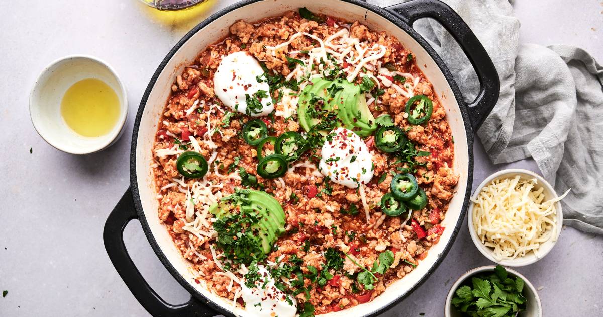 Turkey Taco and Cauliflower Rice Skillet (20 Minutes!)