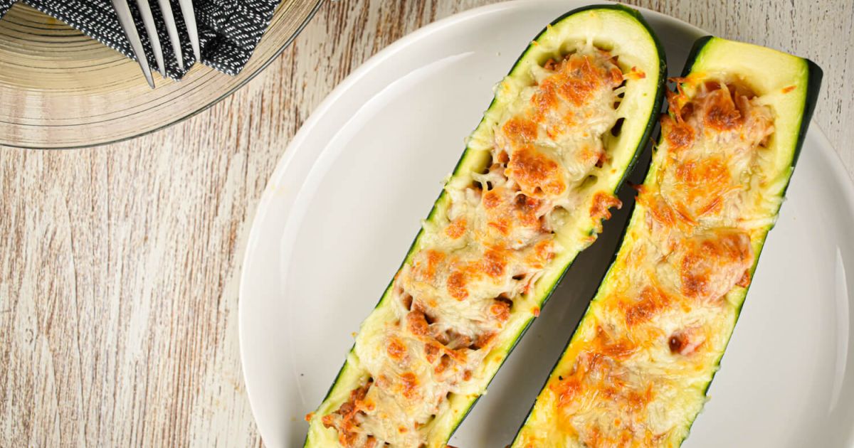 Zucchini and Ground Turkey Pizza Boats 