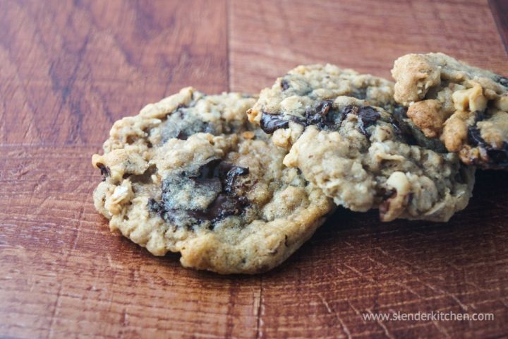 Oatmeal Chocolate Chip Cookies with Walnuts