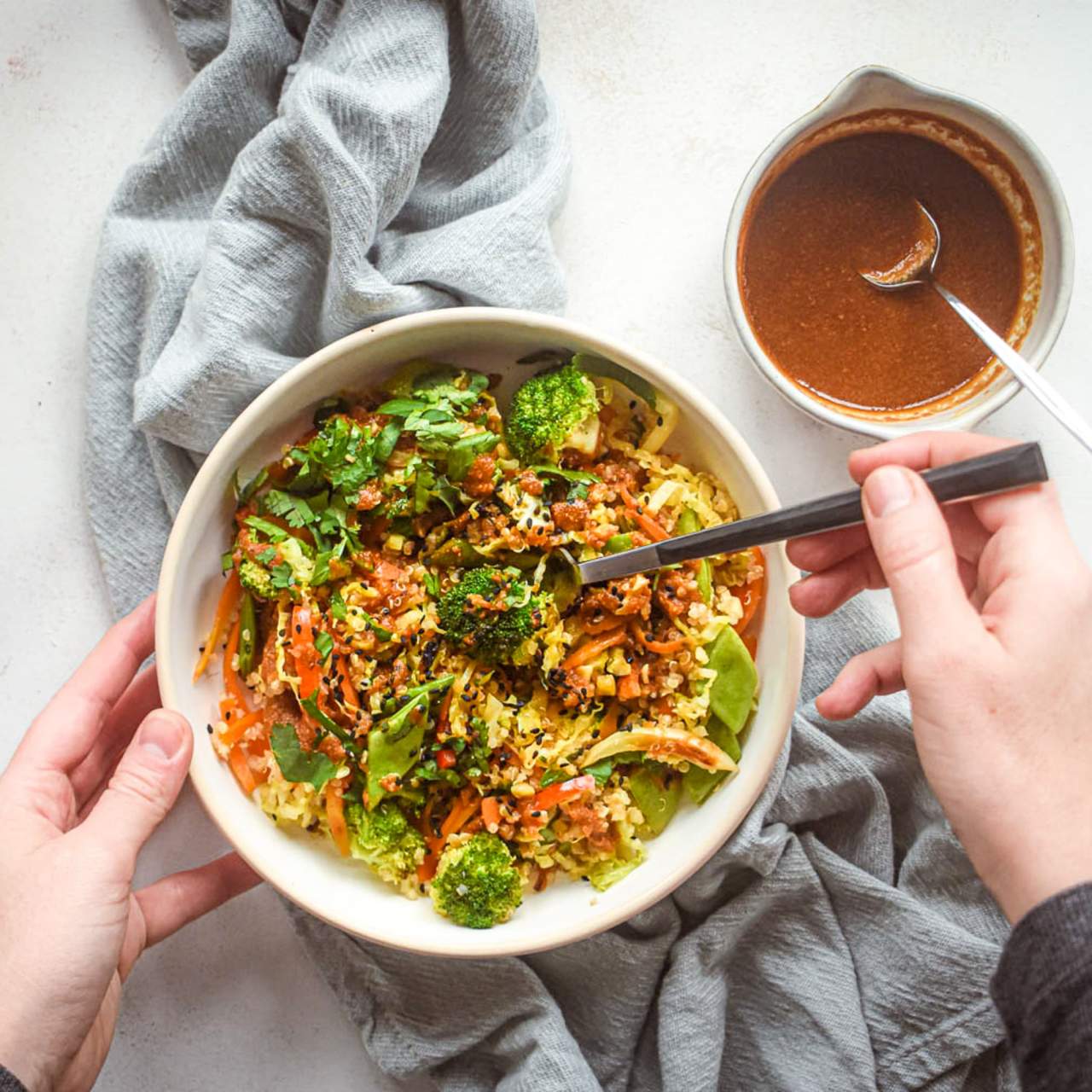 Slow Cooker Garlic Mushroom Quinoa - Slender Kitchen