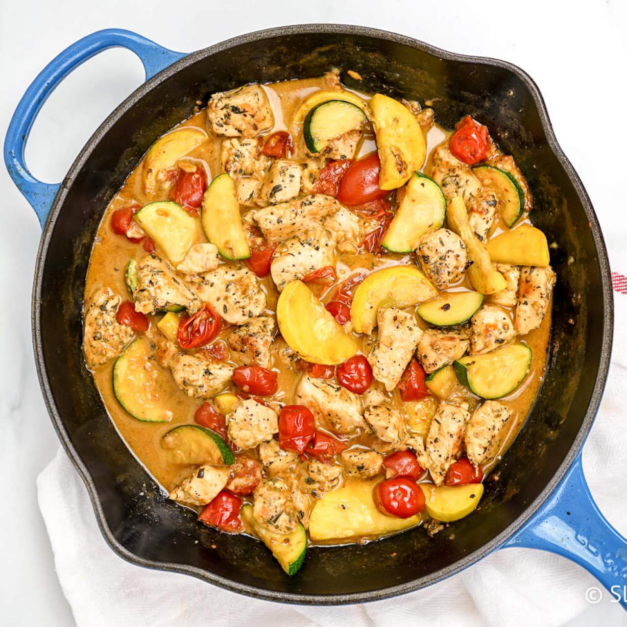 Healthy Tuscan Chicken With Zucchini And Tomatoes Slender Kitchen