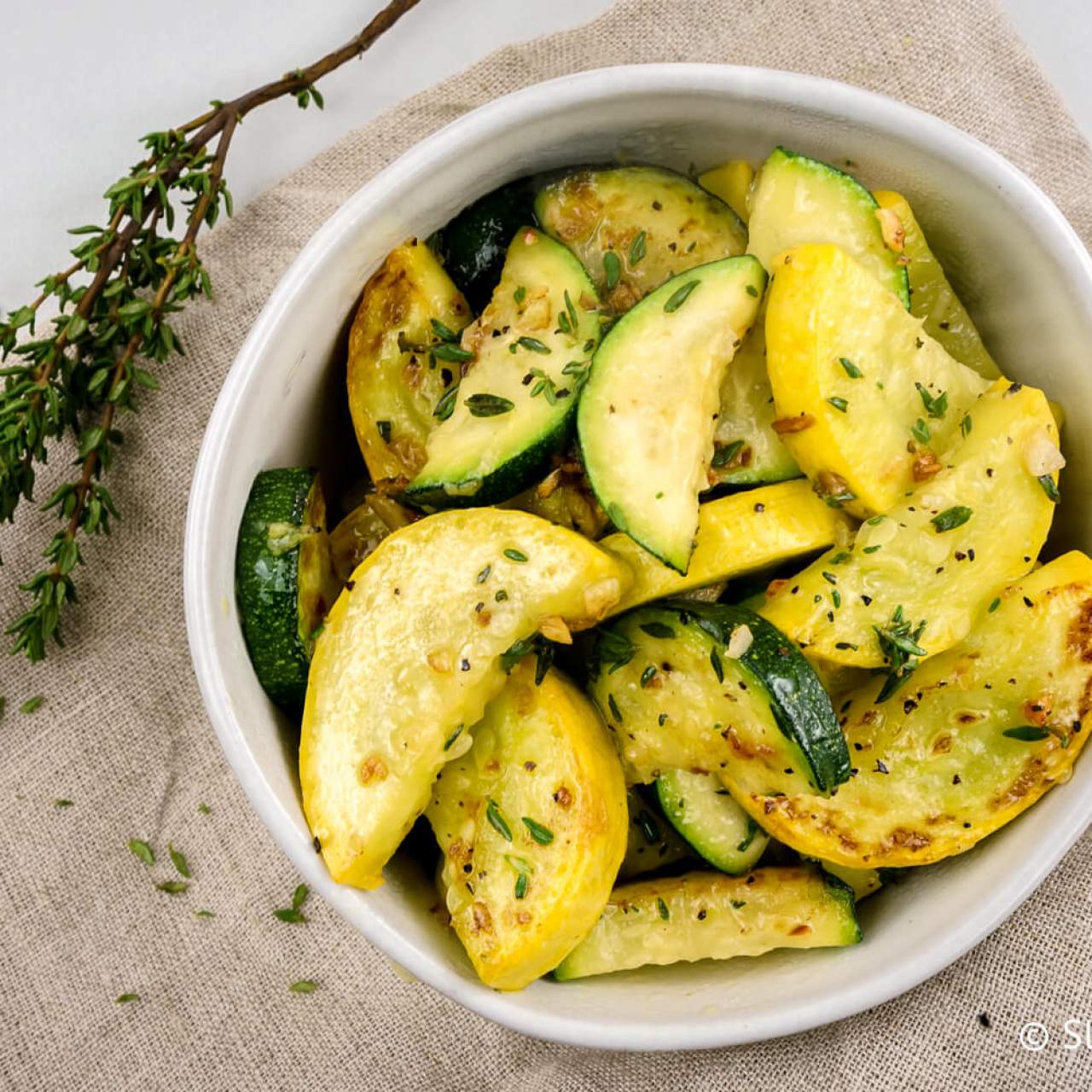 Best 3 Sauteed Zucchini With Garlic And Herbs Recipes