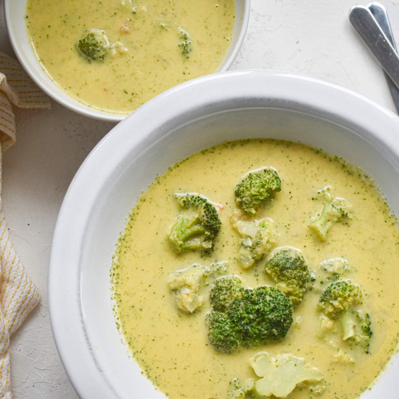 Quick and Healthy Blender Broccoli Soup 